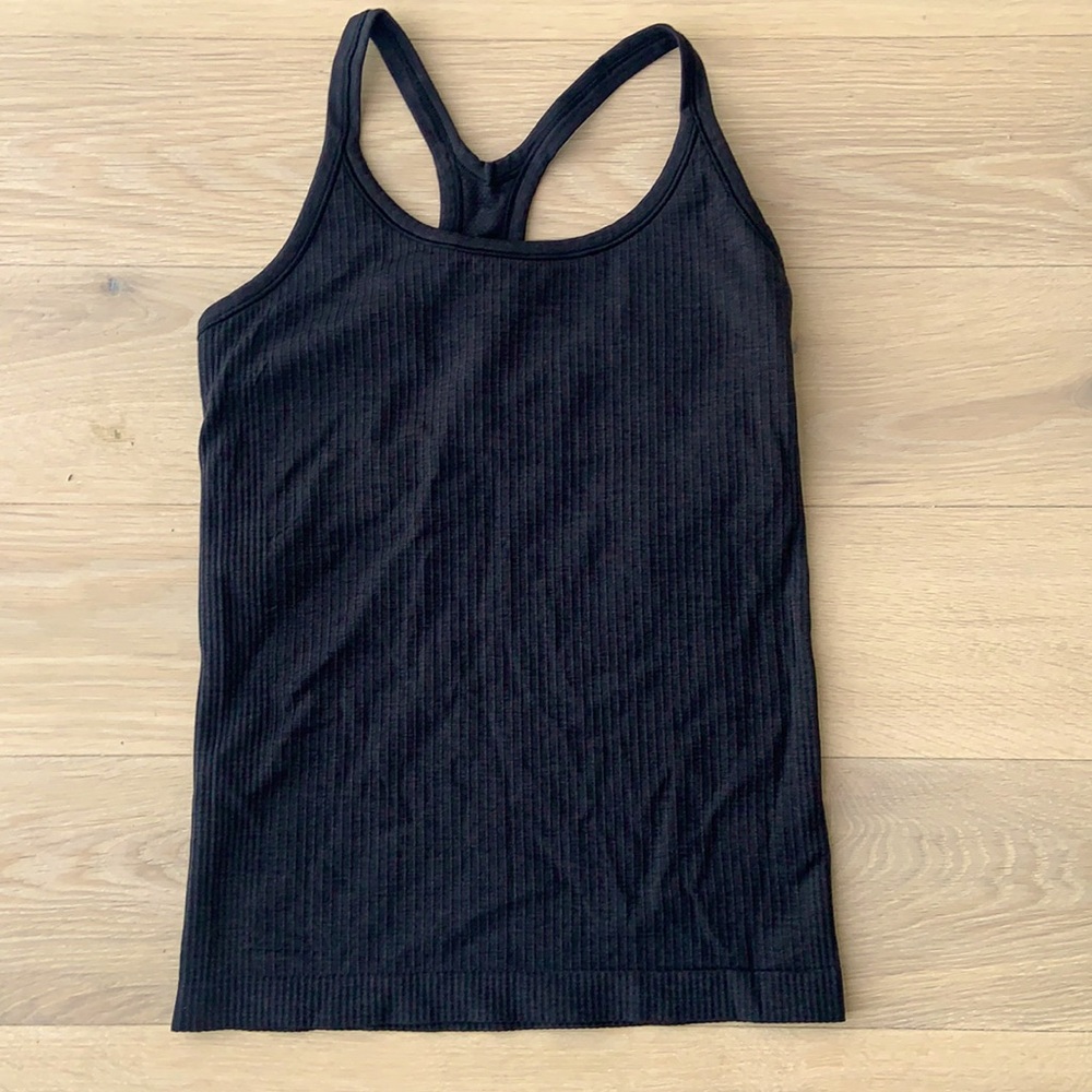 Lululemon Ebb to street tank size 4